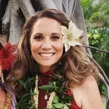 Kumu Kahelelani Lyons Alohikea-Smith